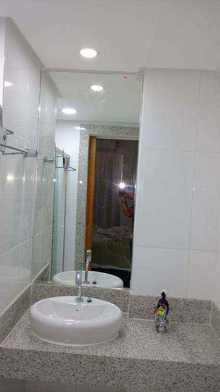 Flat Na Avenida Oceanica Apartment Salvador Exterior photo
